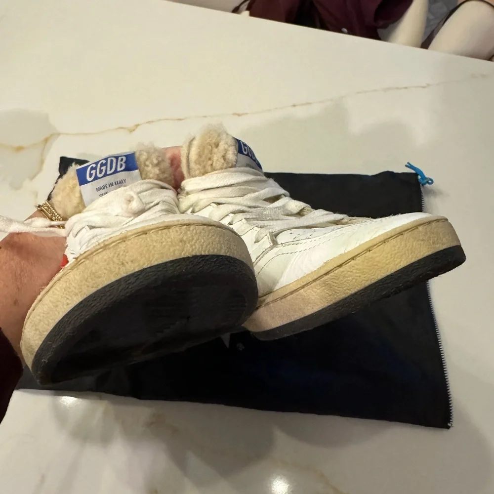 Golden Goose Ball Star Shearling New in Bag 7/7.5 - Picture 7 of 10